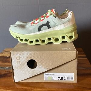 ON Cloudmonsters women’s size 7.5